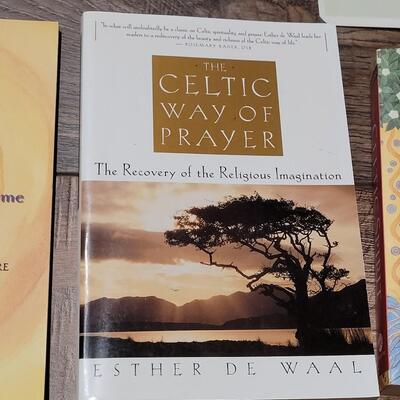 Lot 90: Celtic Book Lot