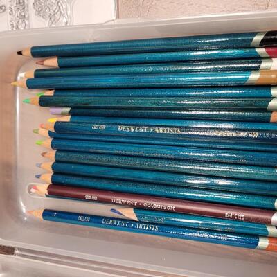 Lot 101: Colored Pencils. Distress Crayons Watercolor Kit