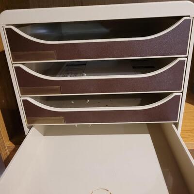 Lot 104: Paper 4 Drawer/Tray Organizer 