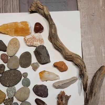 Lot 123: Wood And Stones Lot