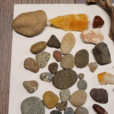 Lot 123: Wood And Stones Lot