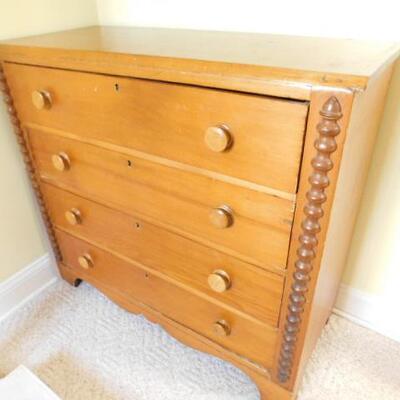 Antique Pennsylvania Maple Solid Wood Chest of Drawers Wide Plank Square Head Nails