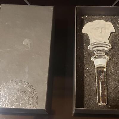 New in Box VERSACE ROSENTHAL Crystal Medusa Head Wine Bottle Stopper