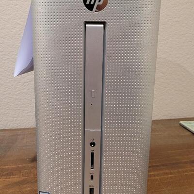 Lot 147: HP Pavilion i7-7700 Desktop Computer 