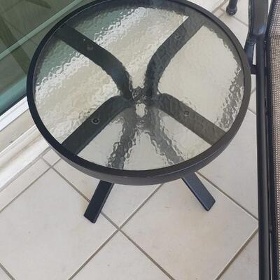 Patio Lounger with Table