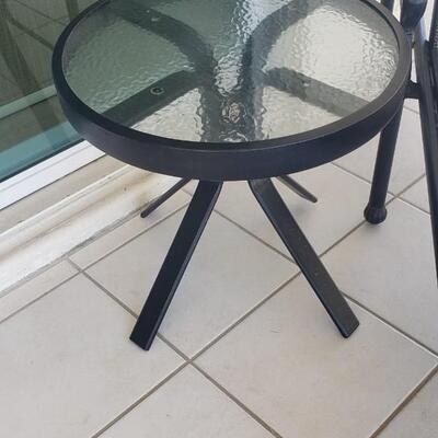 Patio Lounger with Table