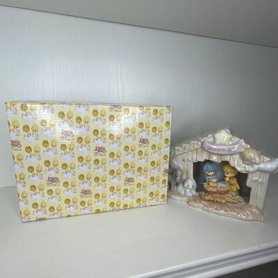 157 - Nativity Nitelite