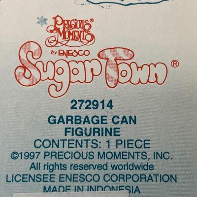 167 -  Christmas Figurines (4 pieces)