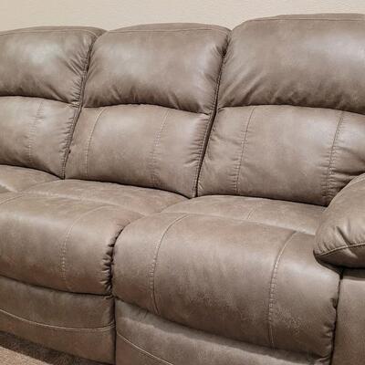 Lot 159: Leather Power Recliner Couch