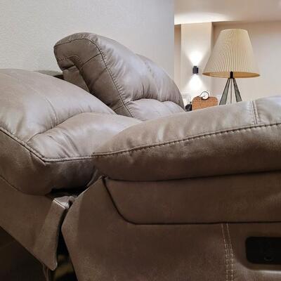 Lot 159: Leather Power Recliner Couch