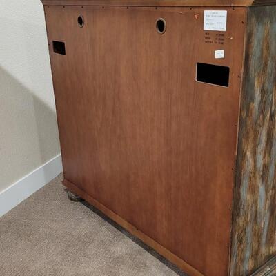 Lot 161: HOOKER Furniture Entertainment Display Cabinet 