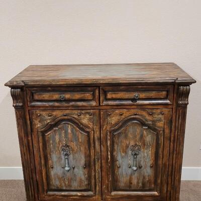 Lot 161: HOOKER Furniture Entertainment Display Cabinet 