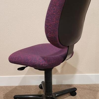 Lot 177: 44" Tall Vintage Office Chair 