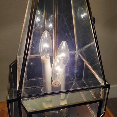 Lot 181: Pair of Vintage 3-Stage Table Lamps 