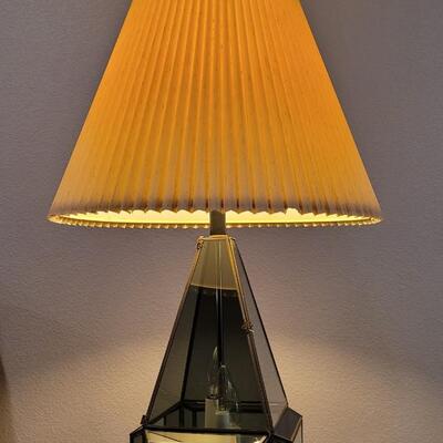 Lot 181: Pair of Vintage 3-Stage Table Lamps 