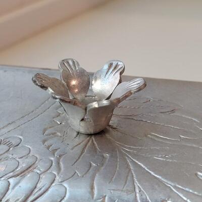 Lot 207: Vintage Glass Tray w/ Aluminum Lid 