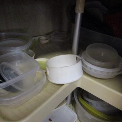 Assorted Plastic Storage Containers