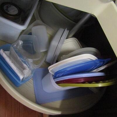 Assorted Plastic Storage Containers