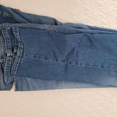 Lot 212: Men's Levi's 