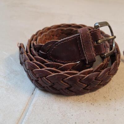 Lot 213: (3) Men's Leather Belts