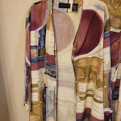 Lot 230: Ladies August Silk Skirt and Jacket 