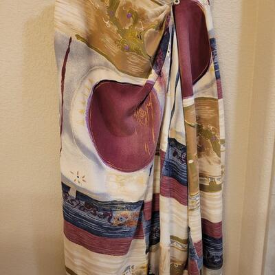 Lot 230: Ladies August Silk Skirt and Jacket 