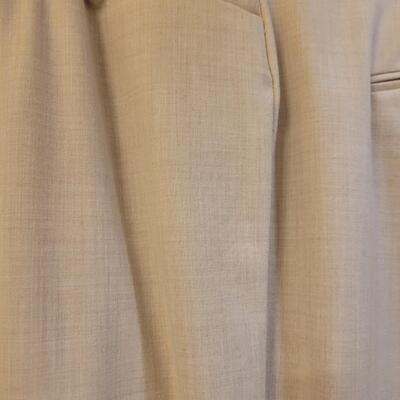 Lot 236: (2) Ladies Pants (white & Tan)
