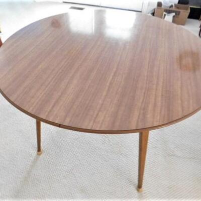 Round Folding Leg Card Table