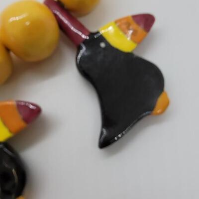 Lot J37 - Handcrafted ceramic beaded Necklace. Handmade Toucan charms in between.