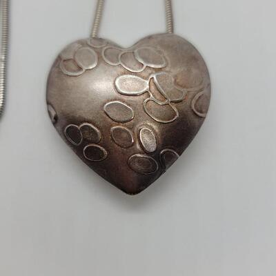 Lot J40 - Puff Heart 24â€ Necklace in Sterling Silver, By artist Jan Yager.