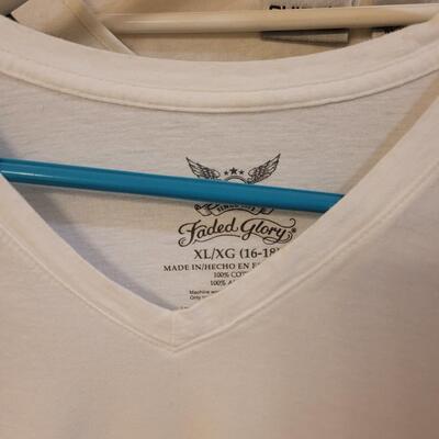 Lot 239: Ladies Long Sleeve Shirts (5)