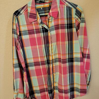 Lot 240: Ladies Long Sleeve Shirts (5)