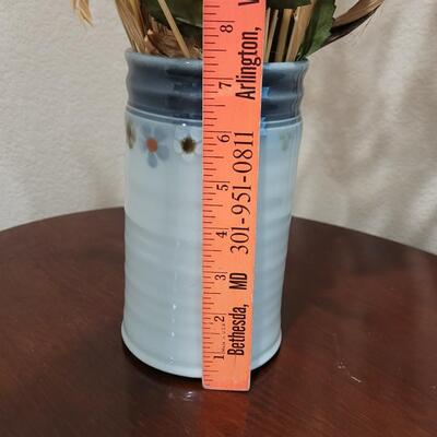 Lot 250: JIM SPEERS Signed Pottery with Floral Arrangement 