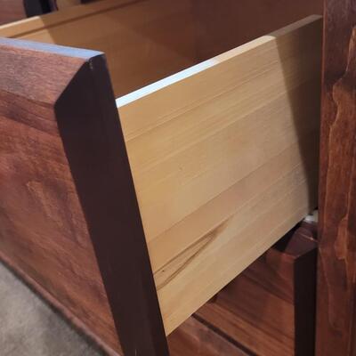Lot 258: Dresser (long)