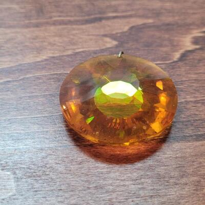 Lot 259: Light Catching Crystals