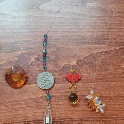 Lot 259: Light Catching Crystals