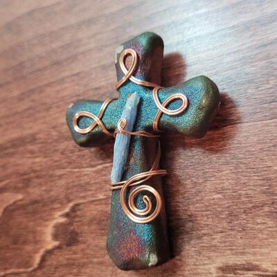 Lot 267: Signed Cross Pendant/Magnet by J. DILLER