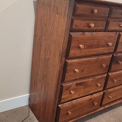 Lot 271: Dresser (tall)