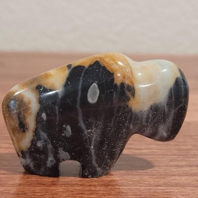 Lot 275: Zuni Stone Buffalo 