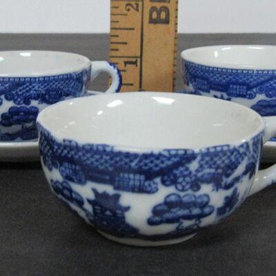 Vintage Child's Blue Willow, 3 Cups, 2 Saucers, Japan