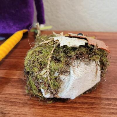 Lot 278: Fairy and Wrapped Mossy Bee Stone