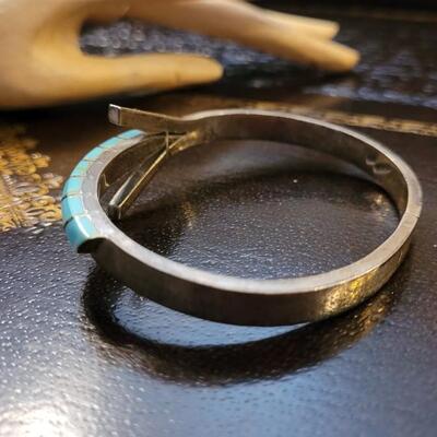 Lot 286: Vintage MEXICO Sterling Silver and Turquiose Cuff JEWELRY