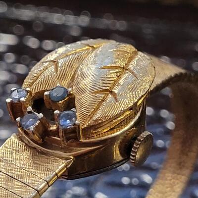 Lot 292: Vintage PEDRE 17 Jewel Flip Top Ladies Manual Wind Watch WORKS