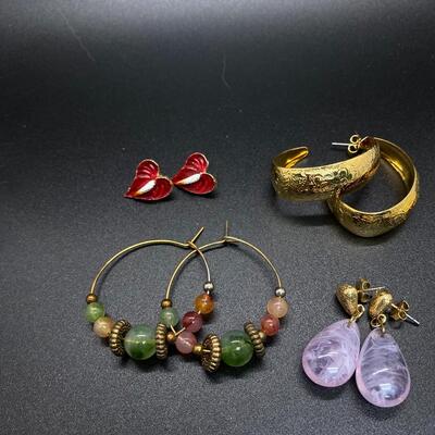 Set of 5 Goldtone Stone & Natural Styles