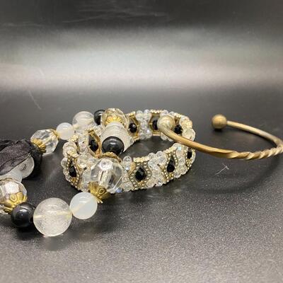 Set of 3 Bracelets Black White Silvertone Stretch Bead