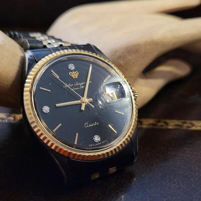 Lot 295: Vintage JULES JURGENSEN Quartz Watch UNISEX Needs Battery 