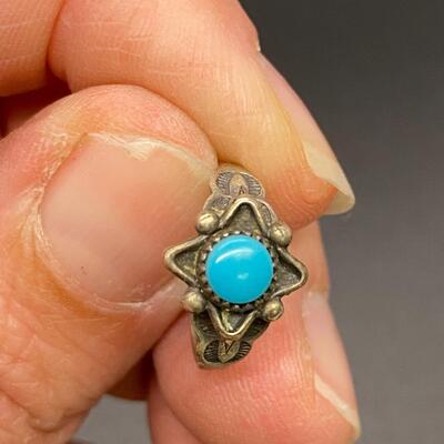 Vintage Southwestern Turquoise Cabochon Sterling Silver Ring