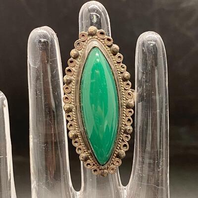 Vintage Green Turquoise Sterling Silver Southwestern Style Ring Mexico