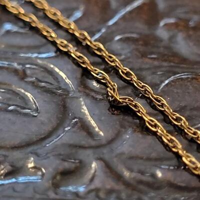 Lot 299: Vintage Gold Plated Lover's Locket and Necklace 