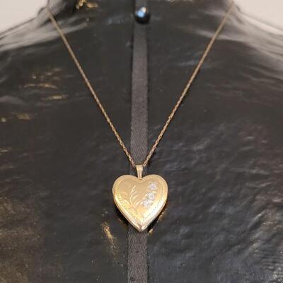 Lot 299: Vintage Gold Plated Lover's Locket and Necklace 